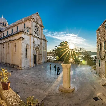 Amazing Apartment In Sibenik Апартаменты *