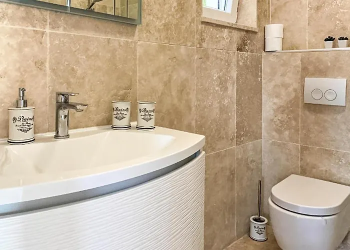 Amazing Apartment In Sibenik