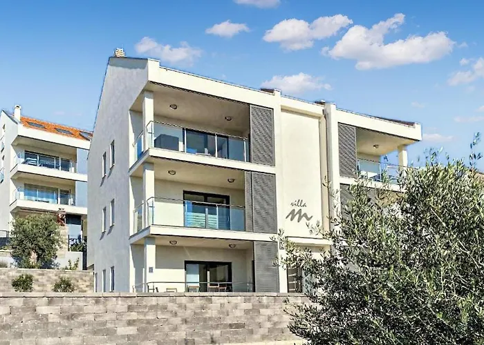 Amazing Apartment In Sibenik Шибеник